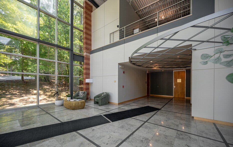 More Photos Of 141 Providence Rd, Chapel Hill Office Residential For Sale
