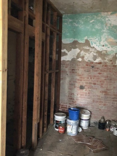 More Photos Of 1102 Main St, Commerce Storefront For Sale