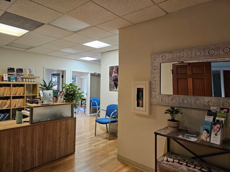 More Photos Of 4450 Capitola Rd, Capitola Office For Lease