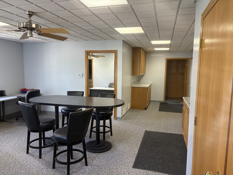 More Photos Of 402 W K St, Mc Cool Junction Industrial For Sale
