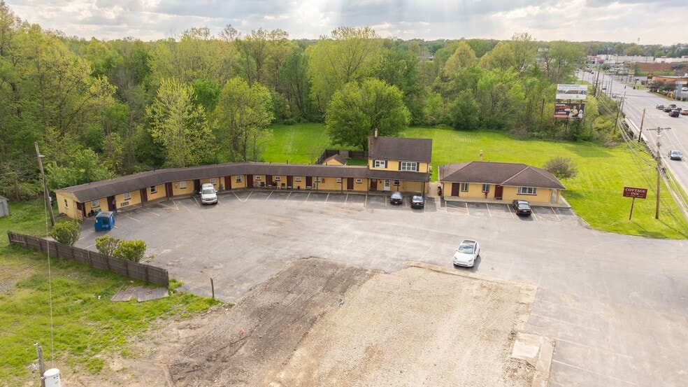 More Photos Of 5318 Youngstown Warren Rd, Niles Hotel For Sale