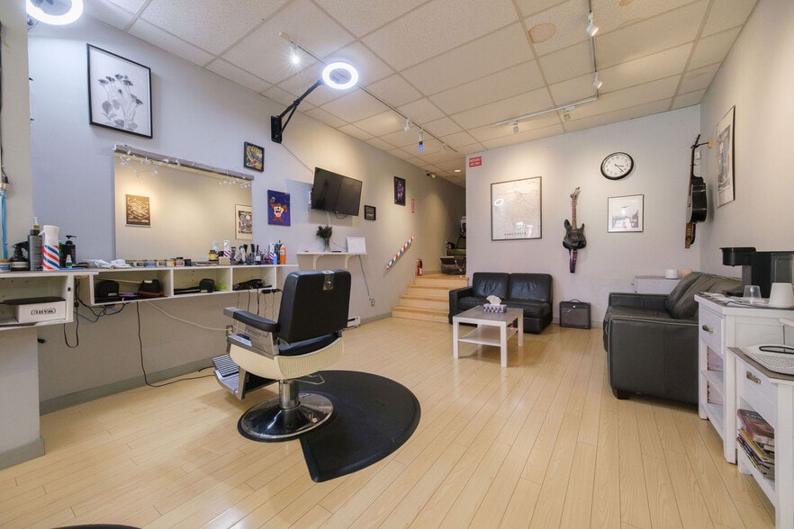 More Photos Of 2231-2245 Granville St, Vancouver Freestanding For Sale