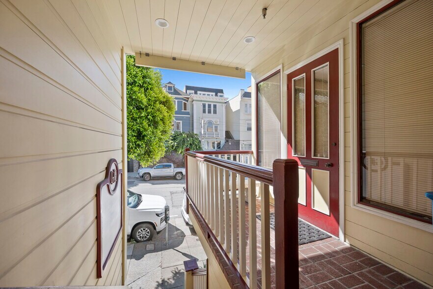 More Photos Of 2250 Union St, San Francisco Storefront Retail Office For Lease