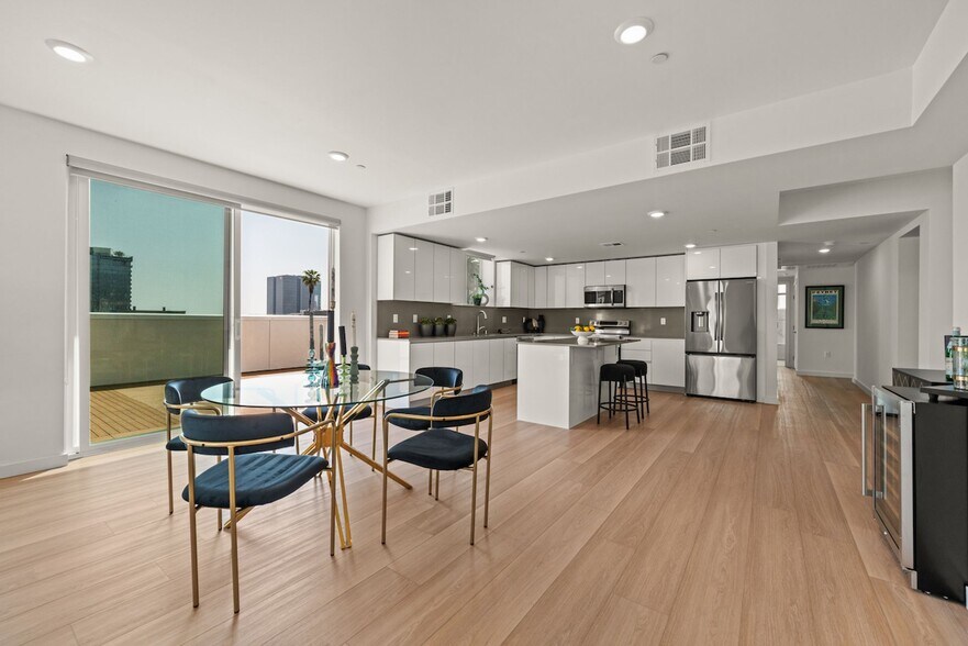 More Photos Of 1759 N Gower St, Los Angeles Apartments For Sale