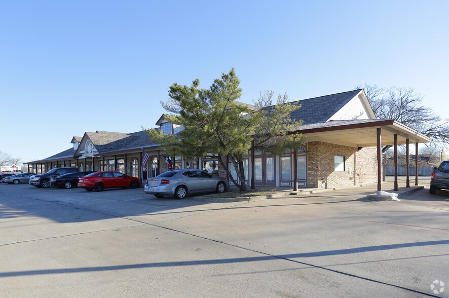 Primary Photo Of 310 N Main St, Keller Storefront For Sale