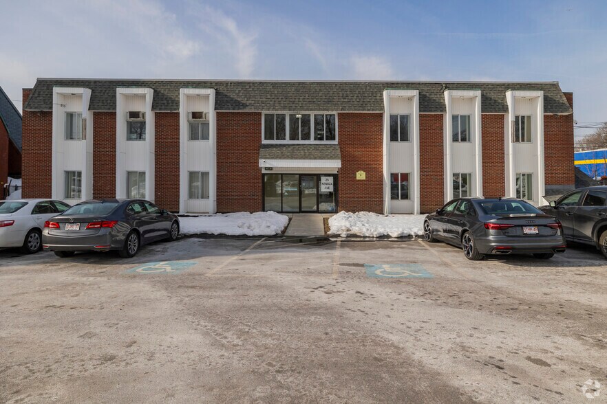 More Photos Of 25 Kenoza Ave, Haverhill Office For Lease