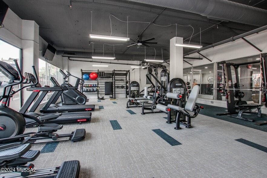 More Photos Of 425 W Paseo Redondo, Tucson Apartments For Sale