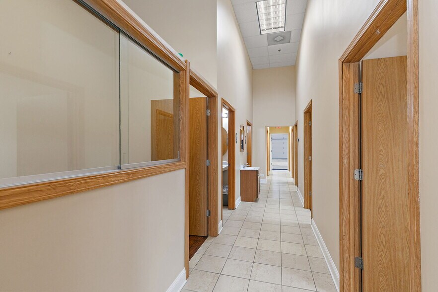 More Photos Of 129 Commercial Dr, Yorkville General Retail For Lease