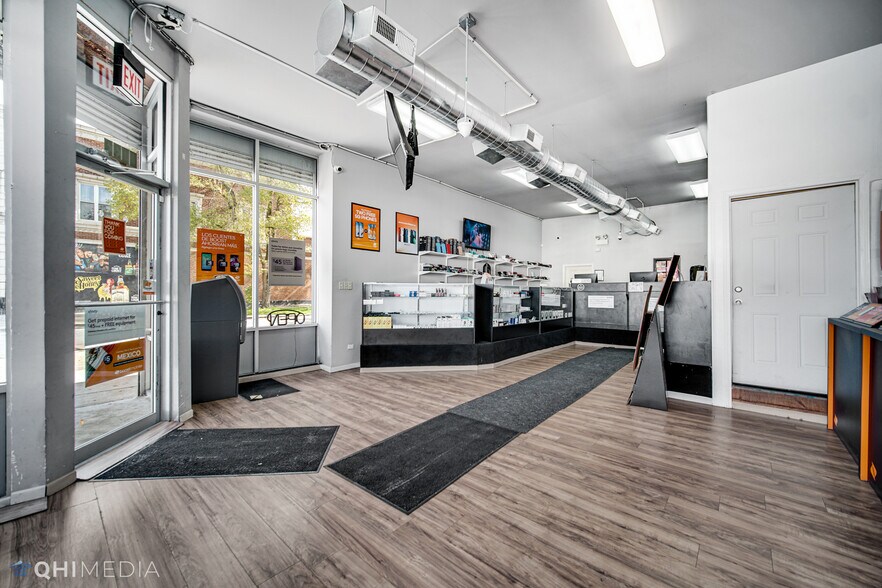 More Photos Of 5933-5945 W Division St, Chicago Storefront For Sale