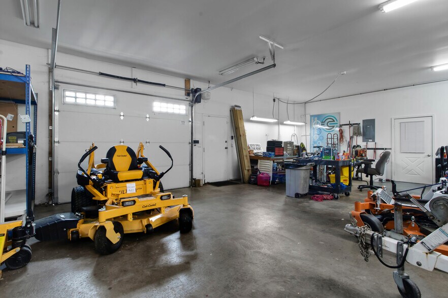More Photos Of 1225 Ransdell Ct, Lebanon Warehouse For Lease