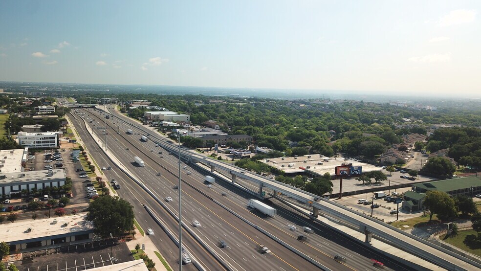 More Photos Of 2801 S Interstate 35 S, Austin Loft Creative Space For Lease