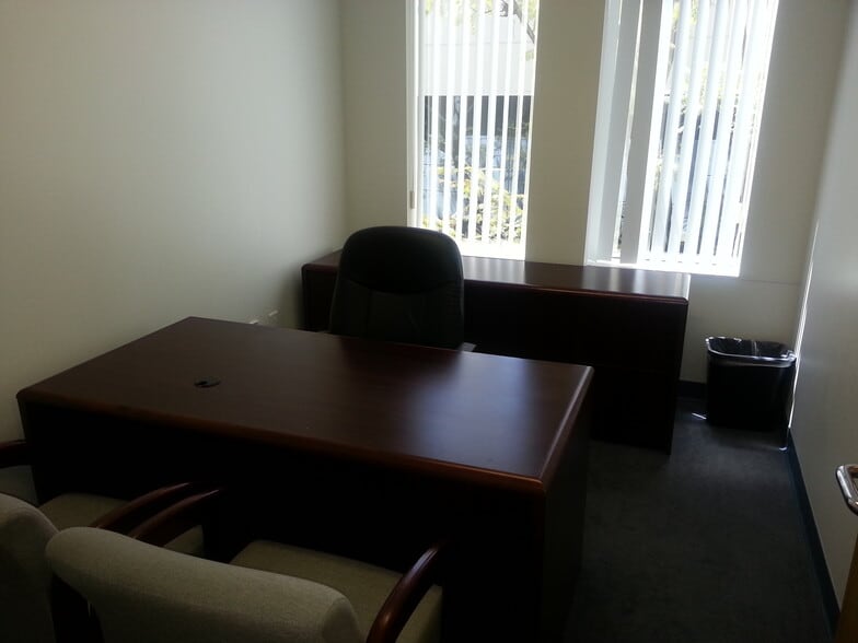 More Photos Of 26040 Acero, Mission Viejo Office For Lease