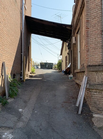 More Photos Of 8 Court St, Jackson Loft Creative Space For Lease