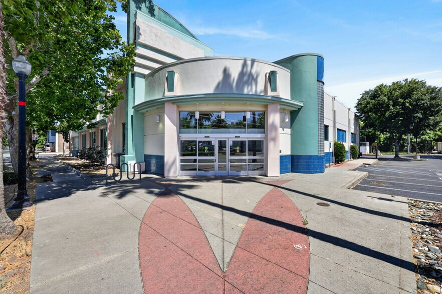 Primary Photo Of 1401 Broadway, Sacramento Drugstore For Lease