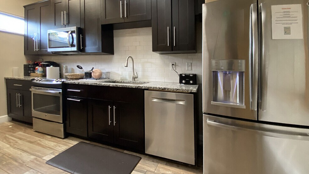 More Photos Of 5711 Richard St, Jacksonville Medical For Lease