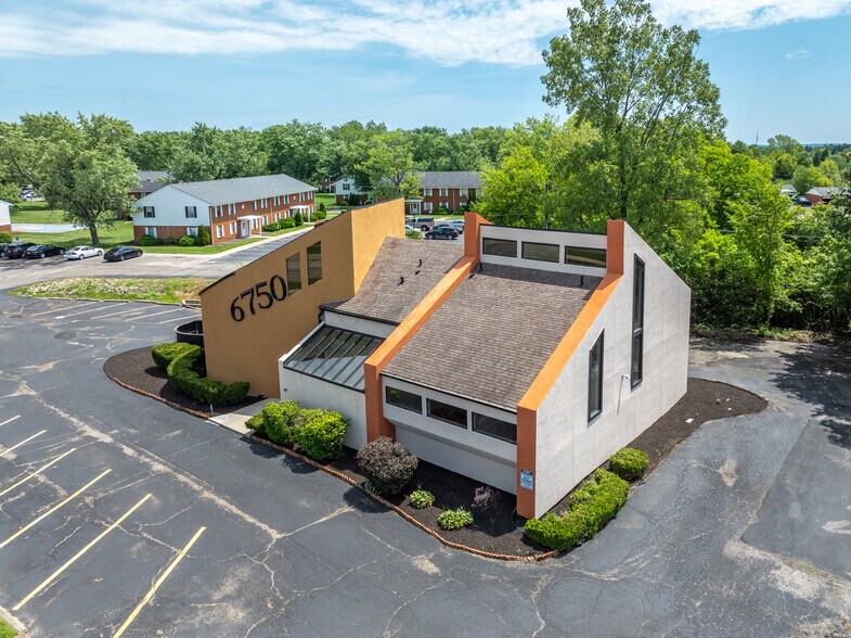 Primary Photo Of 6750 Brandt Pike, Huber Heights Medical For Sale