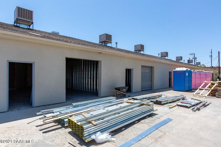 More Photos Of 430 N Mount Vernon Ave, Prescott Warehouse For Lease