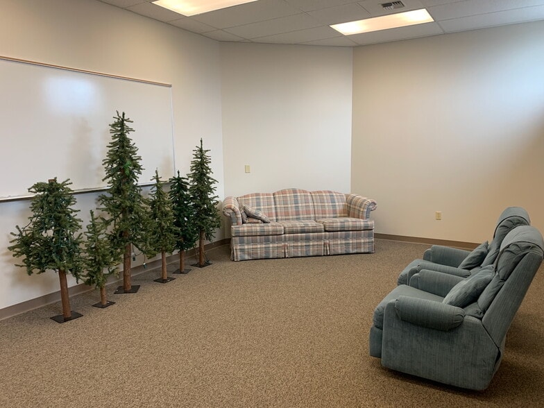 More Photos Of 8243 S Park Ave, Tacoma Religious Facility For Sale