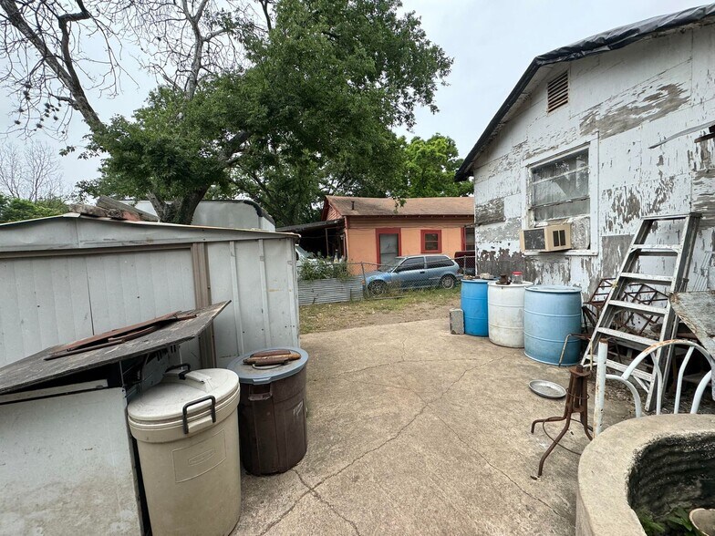 More Photos Of 428 Runnels Ave, San Antonio Office For Sale