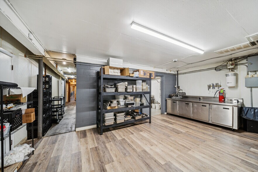 More Photos Of 29301 Hwy 82 Hwy, Park Hill Restaurant For Sale