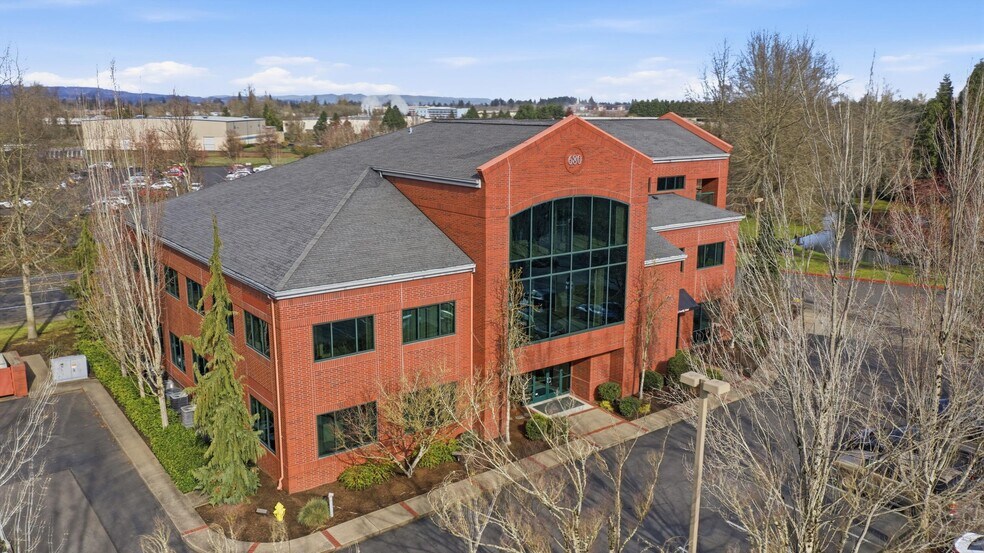 More Photos Of 680 Hawthorne Ave SE, Salem Office For Lease