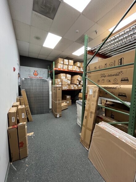 More Photos Of 10498 Colonel Ct, Manassas Research And Development For Sale