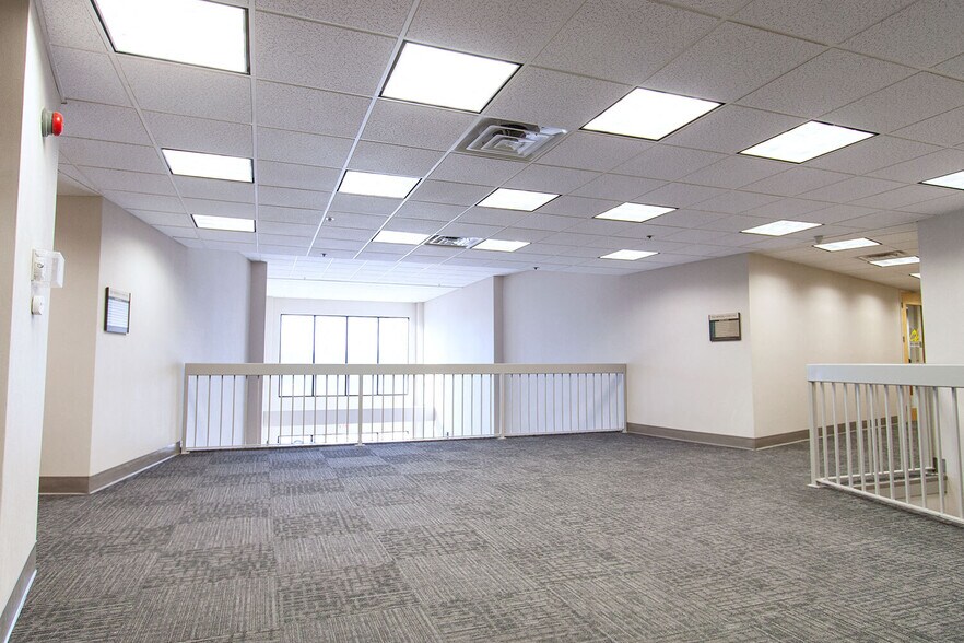 More Photos Of 450 Amwell Rd, Hillsborough Storefront Retail Office For Lease