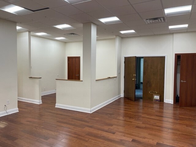 More Photos Of 1527 Franklin Ave, Mineola Office For Lease