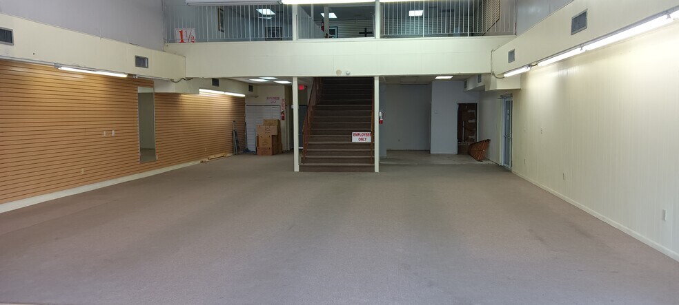 Primary Photo Of 1896 NW 20th St, Miami Freestanding For Sale