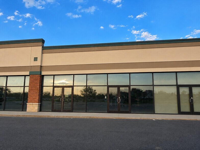 More Photos Of 1578-1640 Clark Street Rd, Auburn Unknown For Lease