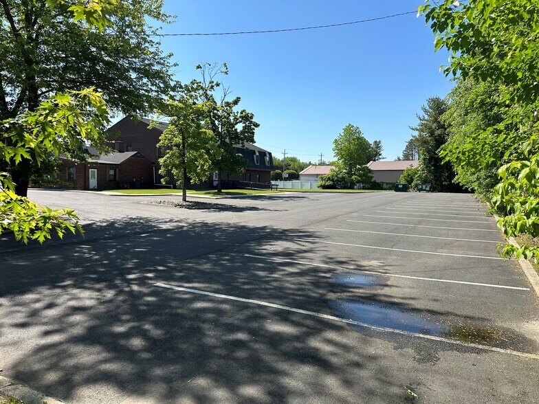 More Photos Of 281 State Route 79 N, Morganville Medical For Sale