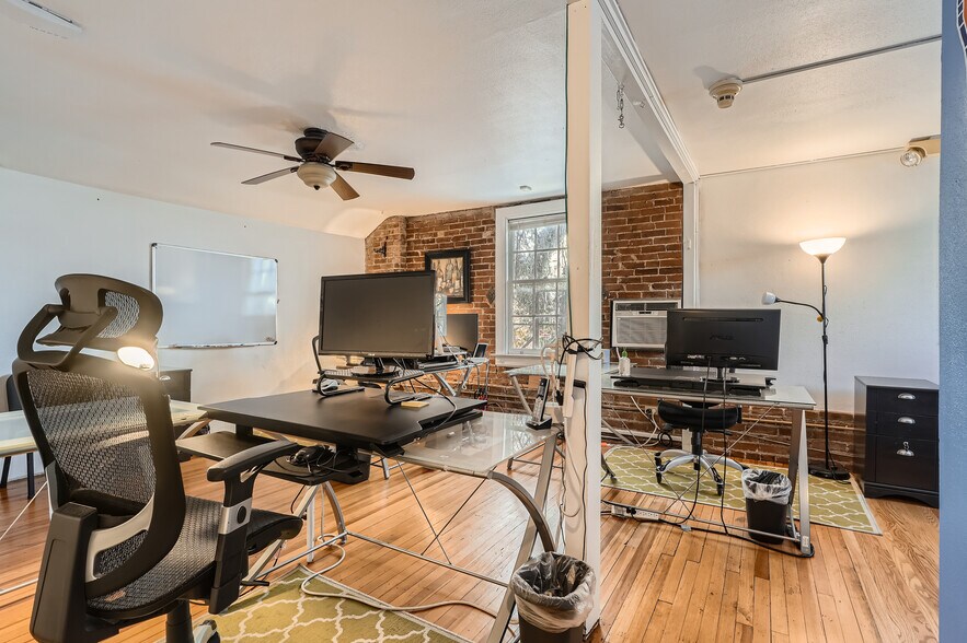 More Photos Of 940 Logan St, Denver Office For Lease