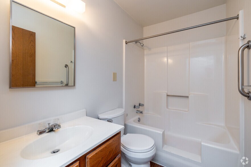 More Photos Of 422 Felix St, Saint Joseph Apartments For Sale