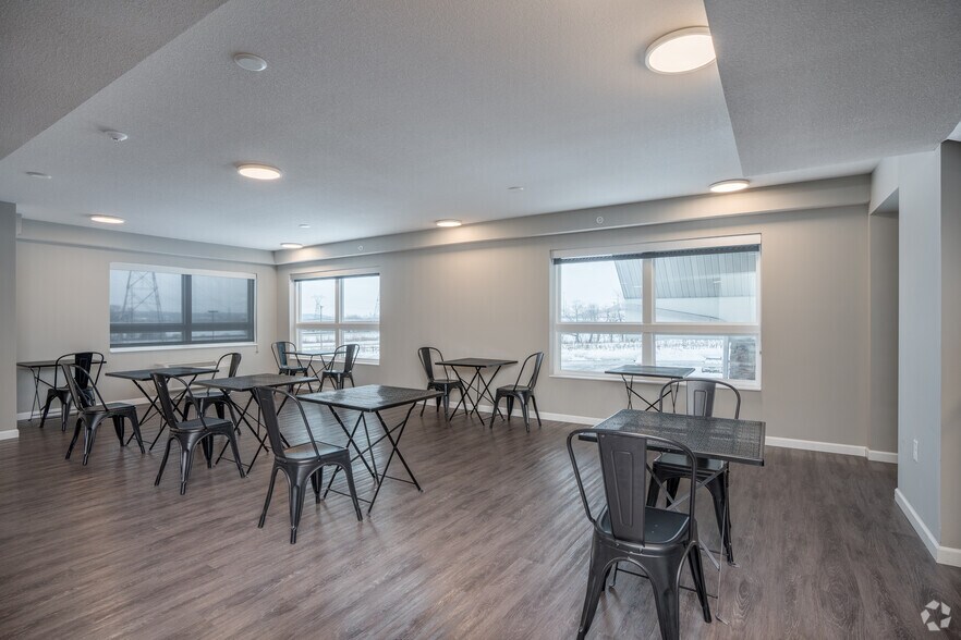 More Photos Of 2300 Hastings Ave, Newport Apartments For Lease
