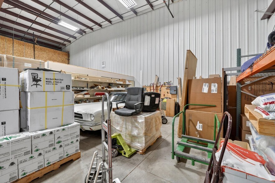 More Photos Of 1101 Cambridge Cir, Layton Warehouse For Sale