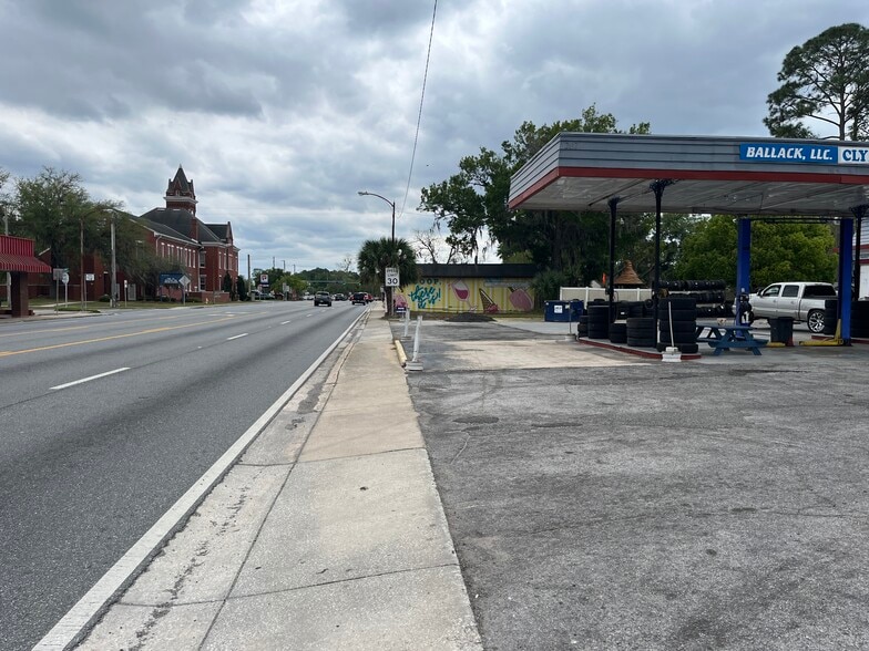 More Photos Of 207 N Temple Ave, Starke Auto Repair For Sale