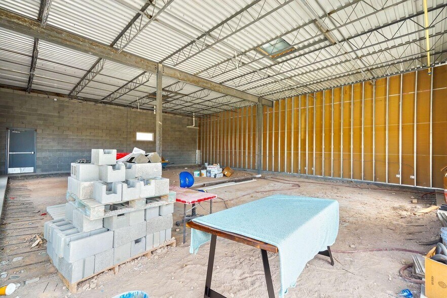 More Photos Of 1910 Amy Sue Dr, El Paso Medical For Lease