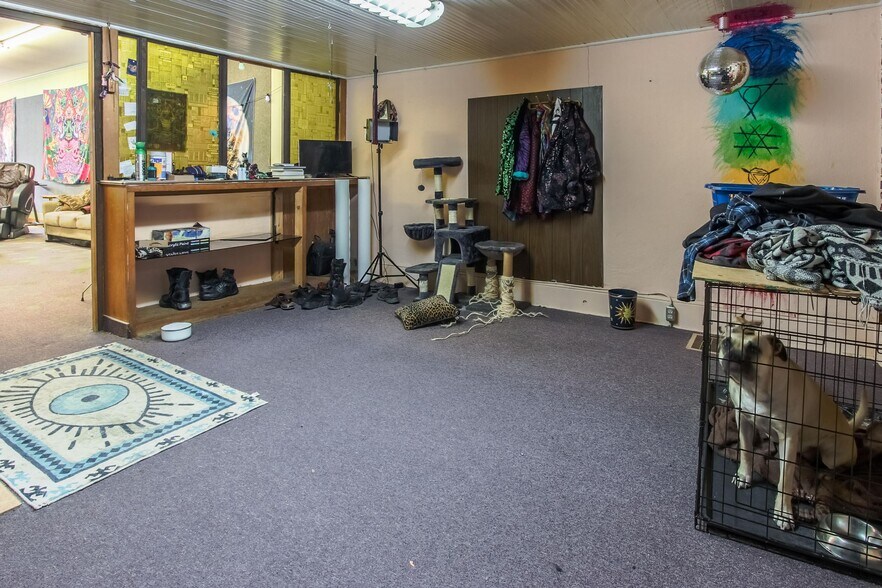 More Photos Of 518 Main St, Walsenburg Storefront Retail Residential For Sale