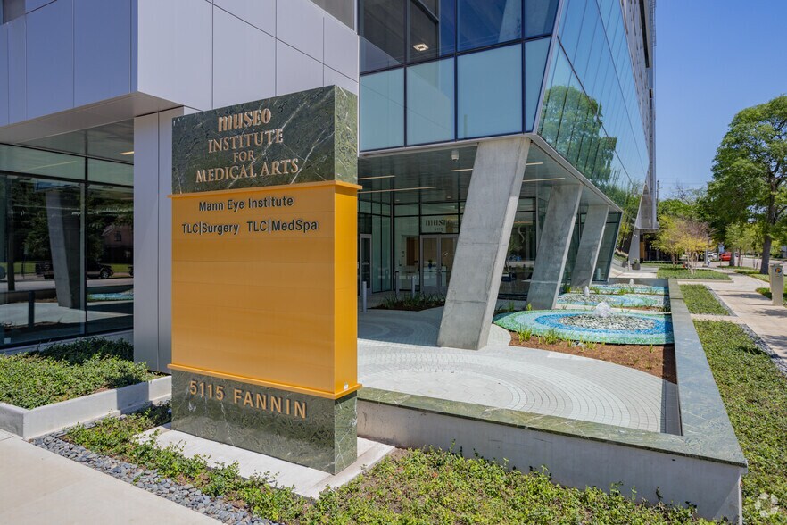 More Photos Of 5115 Fannin St, Houston Medical For Lease