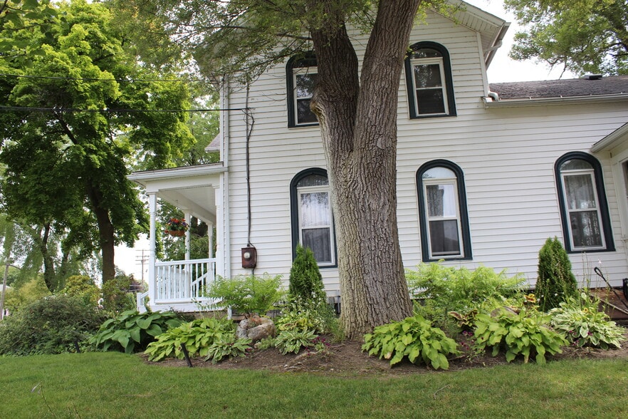 More Photos Of 271 Columbia Ave, Depew Lodge Meeting Hall For Sale