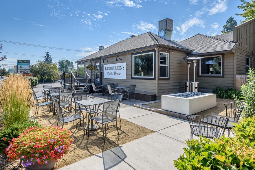 More Photos Of 1227 NW Galveston Ave, Bend Storefront Retail Office For Sale