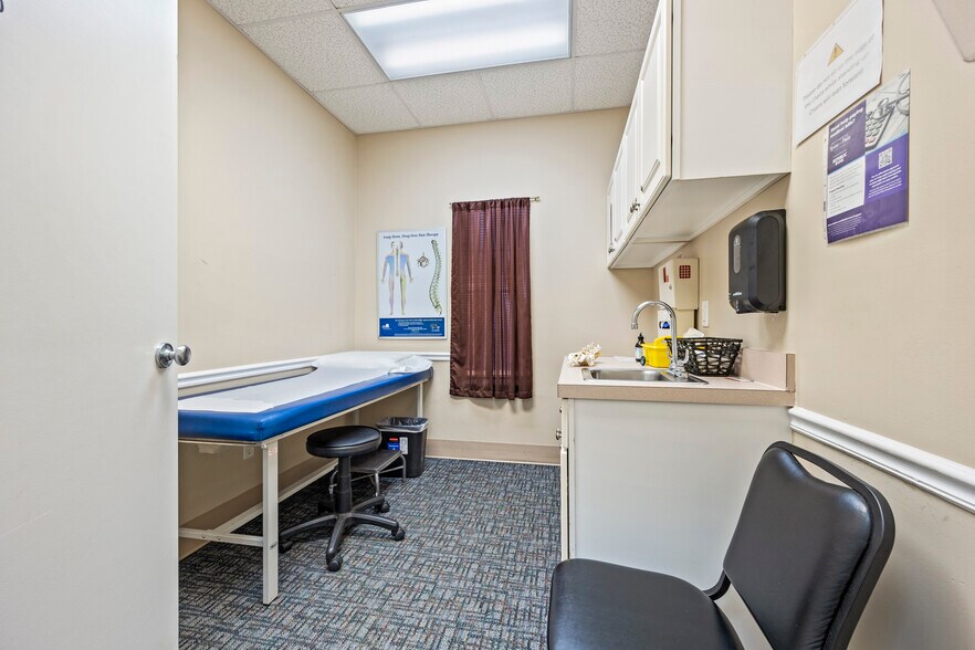 More Photos Of 440 SW Perimeter Glen, Lake City Medical For Sale