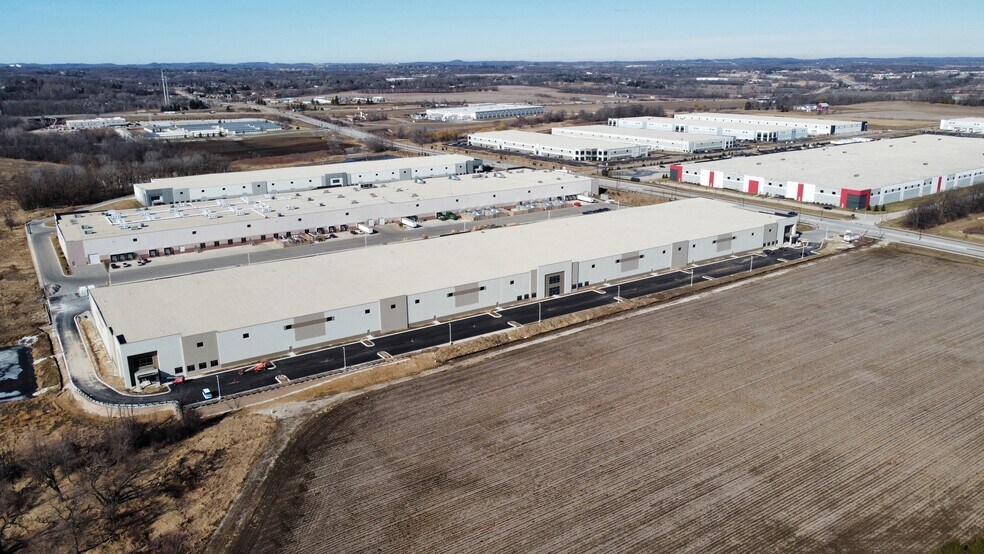 More Photos Of N128W20943 Holy Hill Rd, Germantown Unknown For Lease