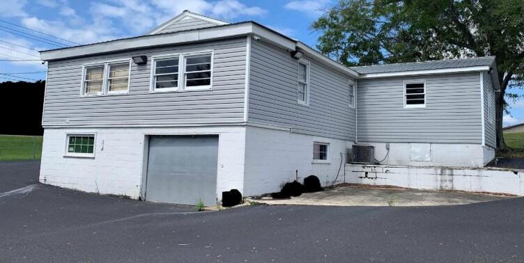 More Photos Of 6420 US Highway 431, Albertville Office For Sale