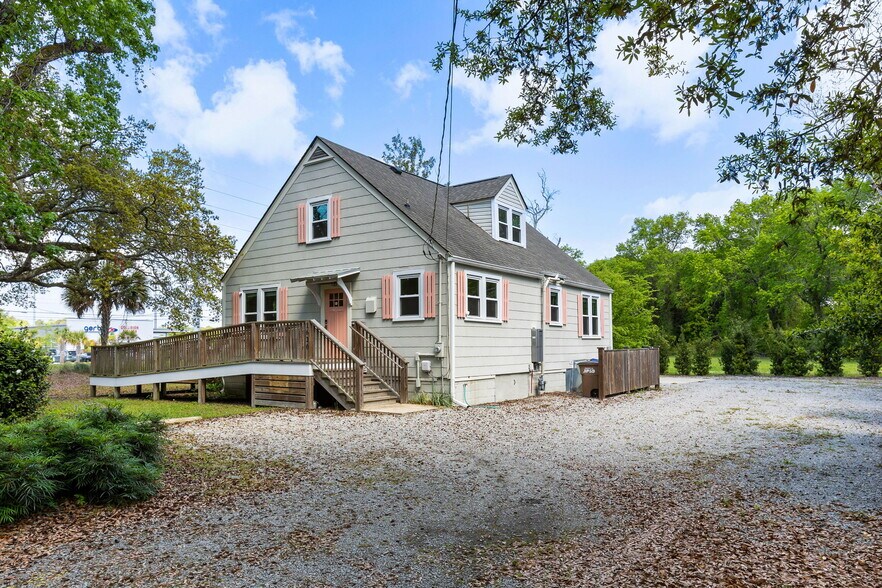 More Photos Of 1536 Folly Rd, Charleston Medical For Lease