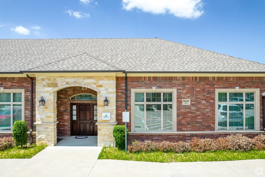More Photos Of 8668 John Hickman Pky, Frisco Medical For Lease