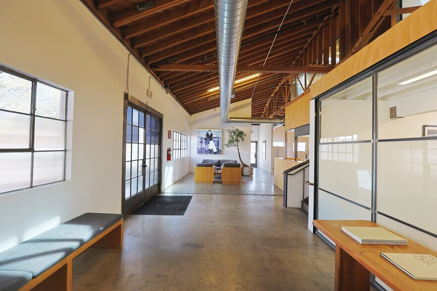 More Photos Of 3578 Hayden Ave, Culver City Loft Creative Space For Lease