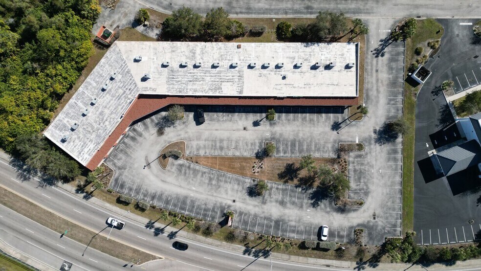 More Photos Of 701 JC Center Ct, Port Charlotte Storefront Retail Office For Lease