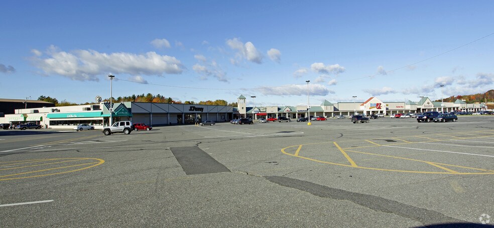More Photos Of 10-180 Elm Plz, Waterville Storefront For Lease
