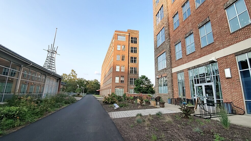 More Photos Of 150 Clay St, Morgantown Office For Lease